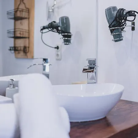 Апартаменты Lakeside Plattner By We Rent